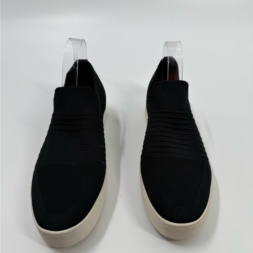 Universal Thread Black Slip Ons Size 10 - Picture 2 of 5